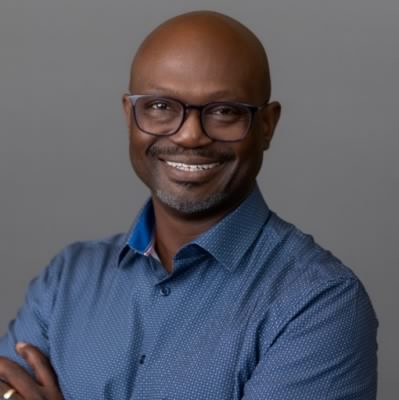 Vernon Ross, Executive Communications and AI Strategist